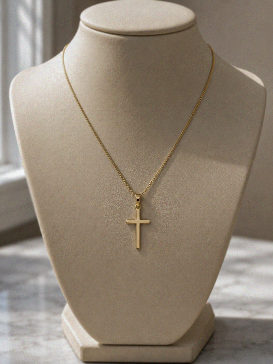 Medium Cross Pendant Necklace in 9ct Yellow Gold