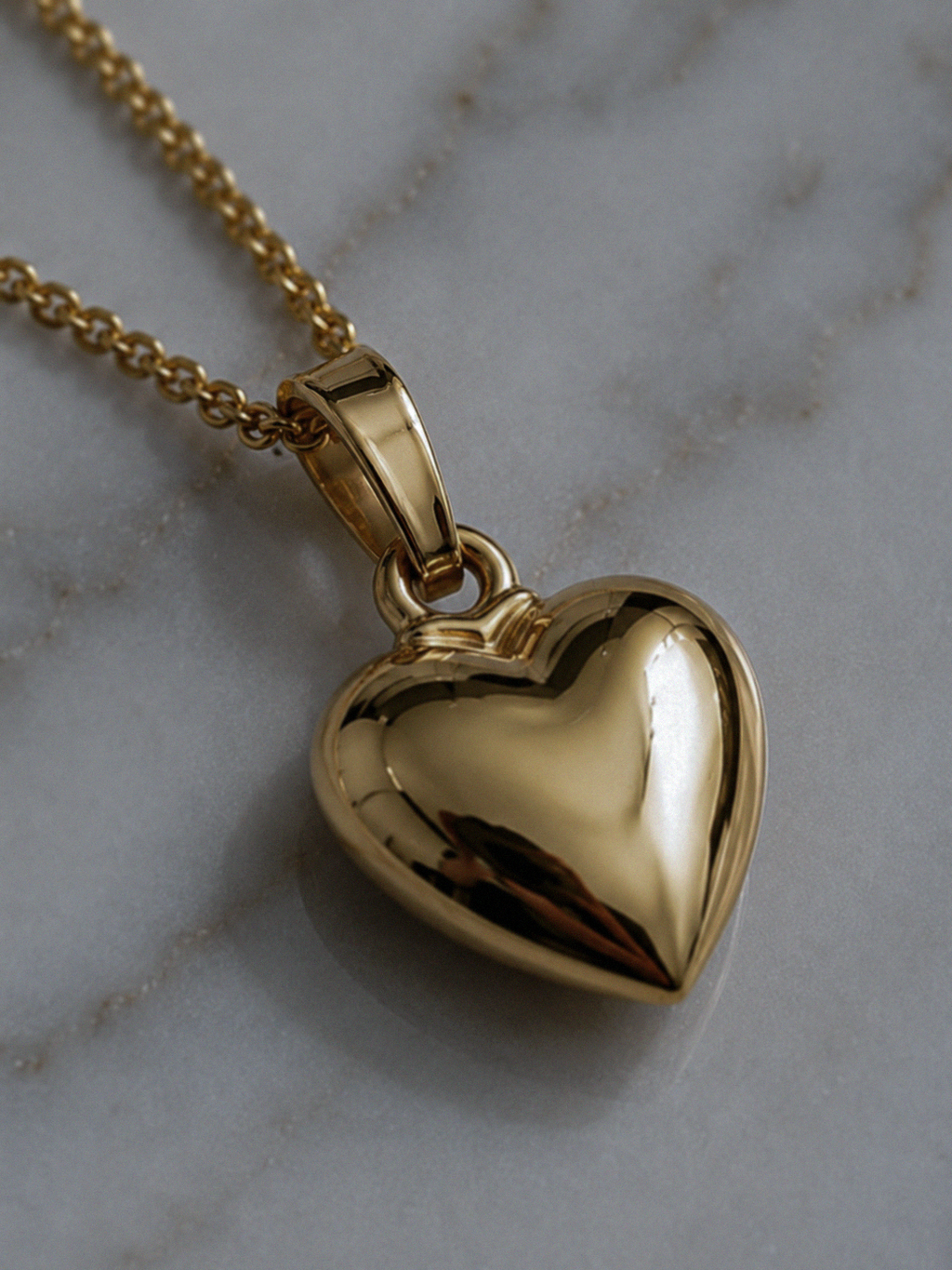 9ct Yellow Gold Small Heart Pendant Necklace – 46cm Curb Chain
