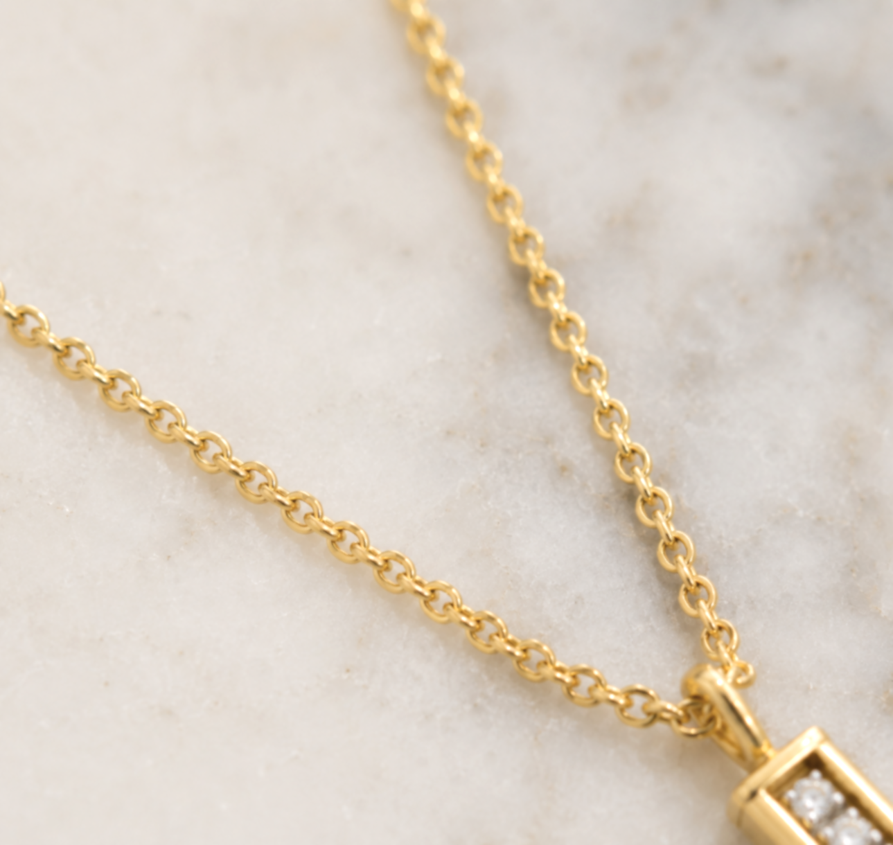 9ct Yellow Gold Glitter Bar Pendant Necklace