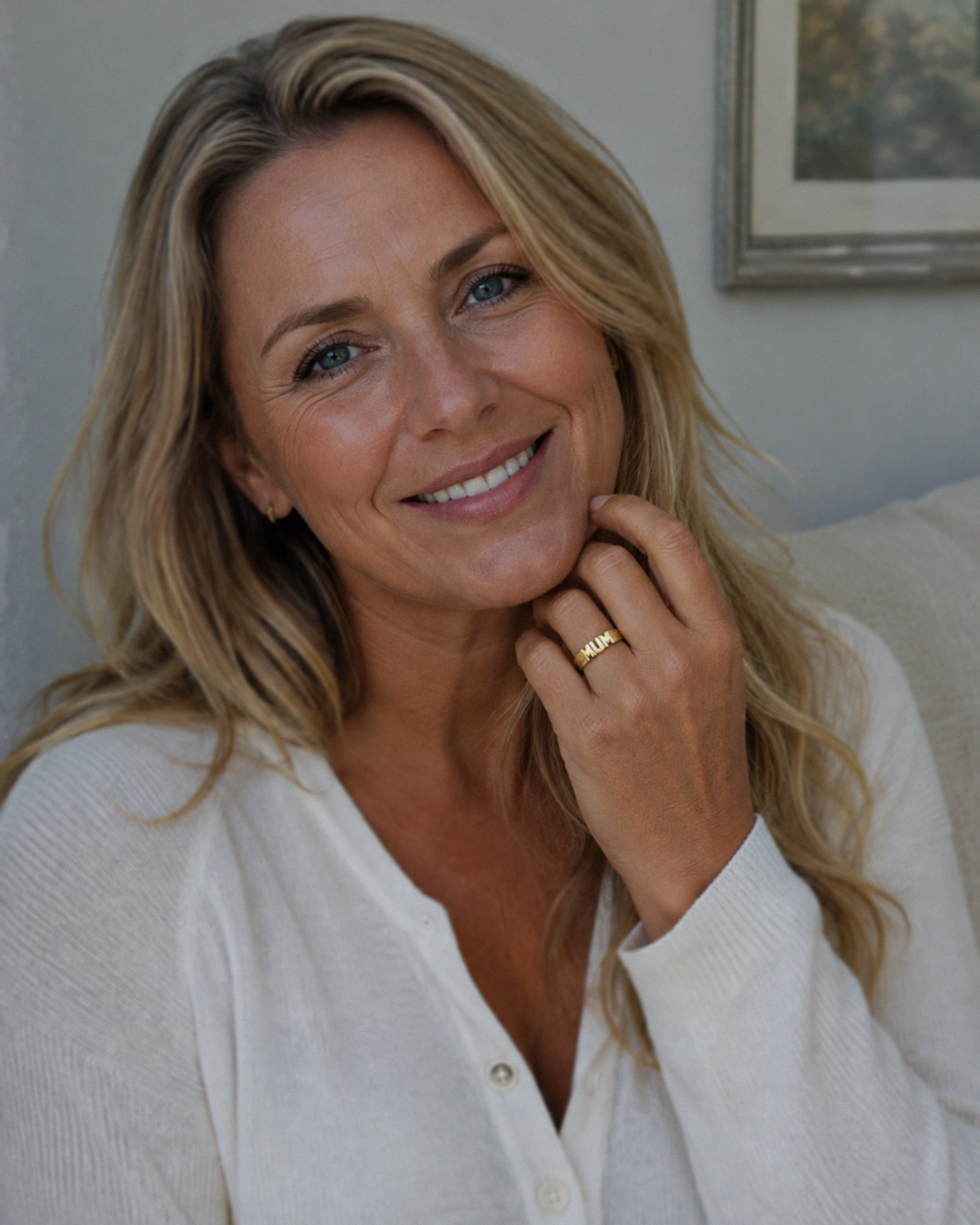 9ct Yellow Gold Textured Mum Ring