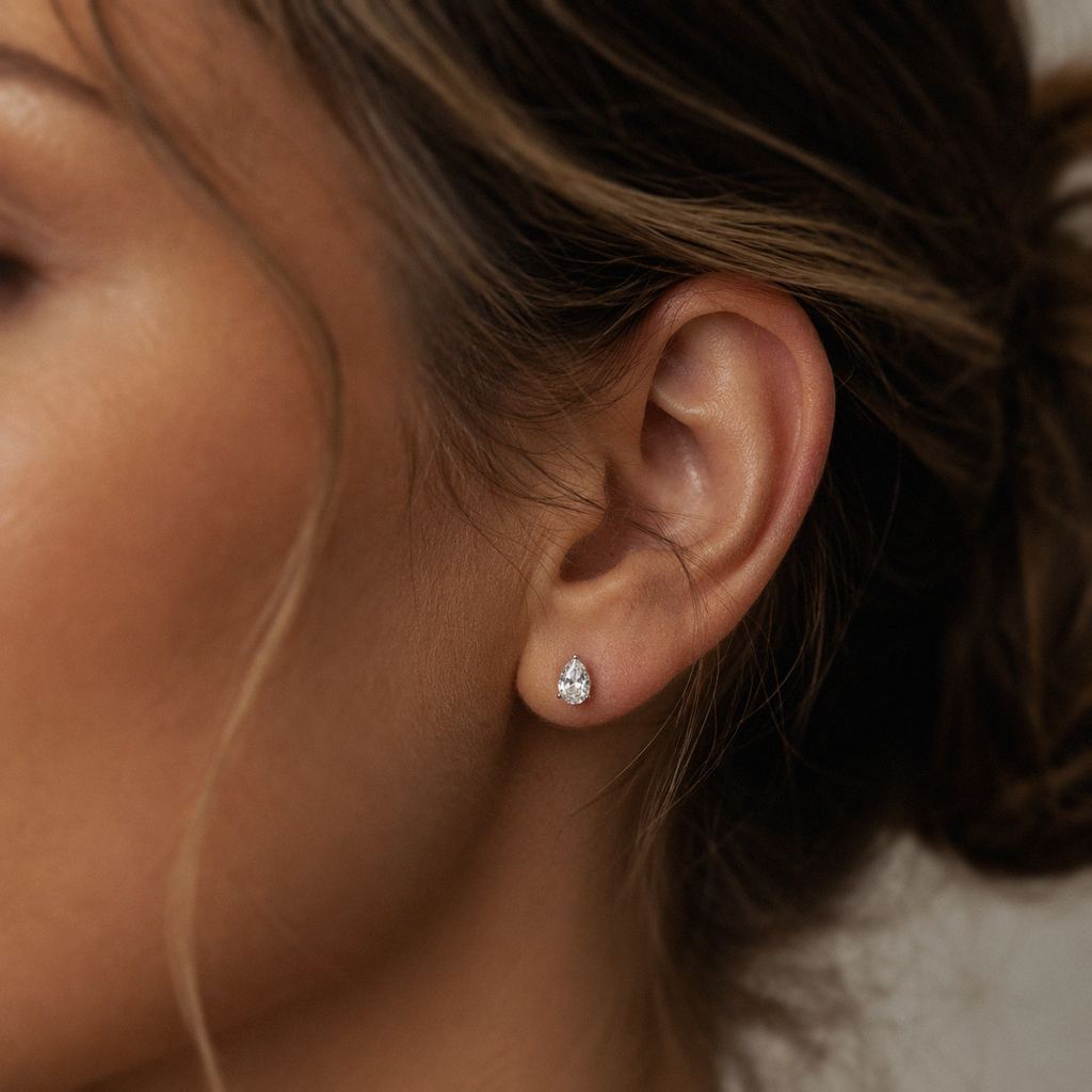 9ct White Gold Pear Cut Lab-Grown Diamond Stud Earrings