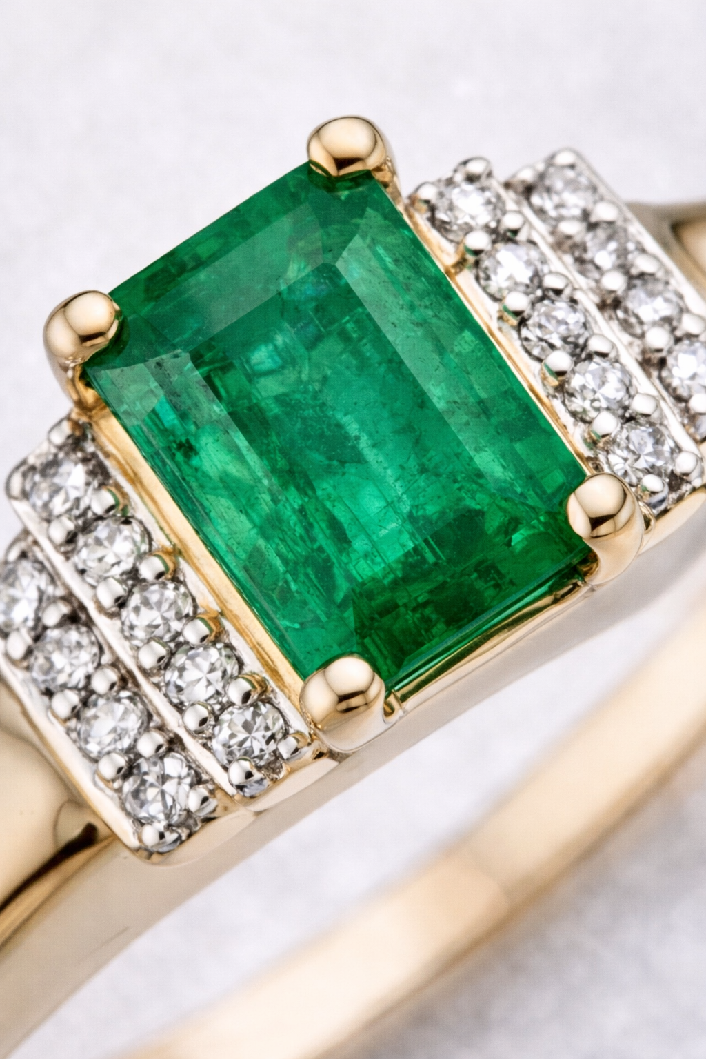 9ct Yellow Gold Emerald & Diamond Art Deco Statement Ring