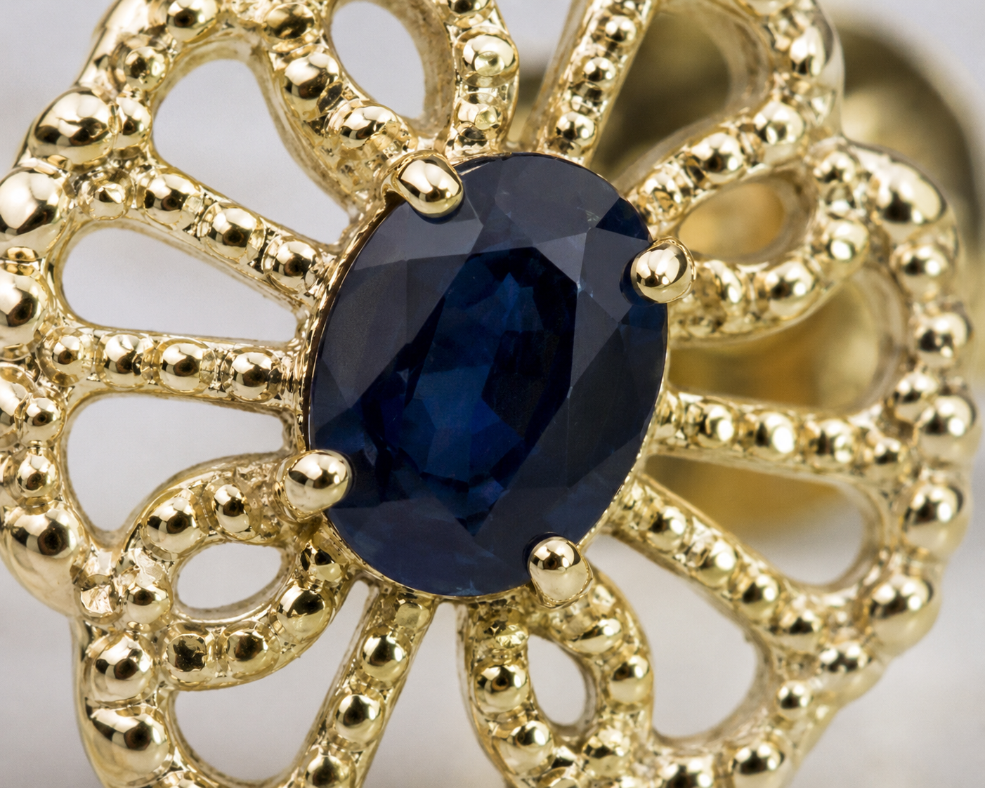 9ct Yellow Gold Blue Sapphire Filigree Stud Earrings