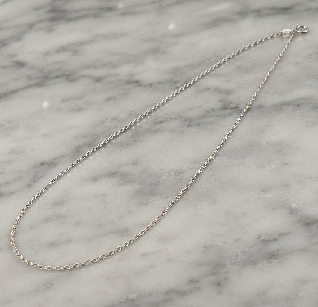 9ct White Gold Diamond-Cut Curb Chain 16"-20"