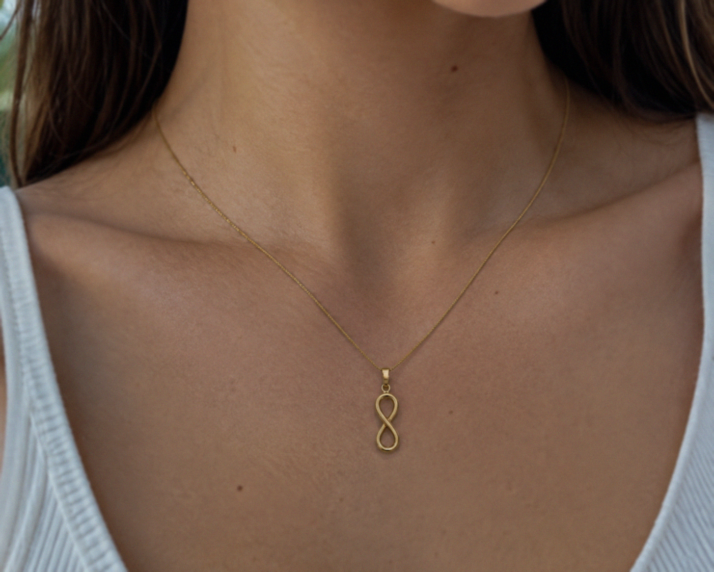 9ct Yellow Gold Infinity Pendant Necklace