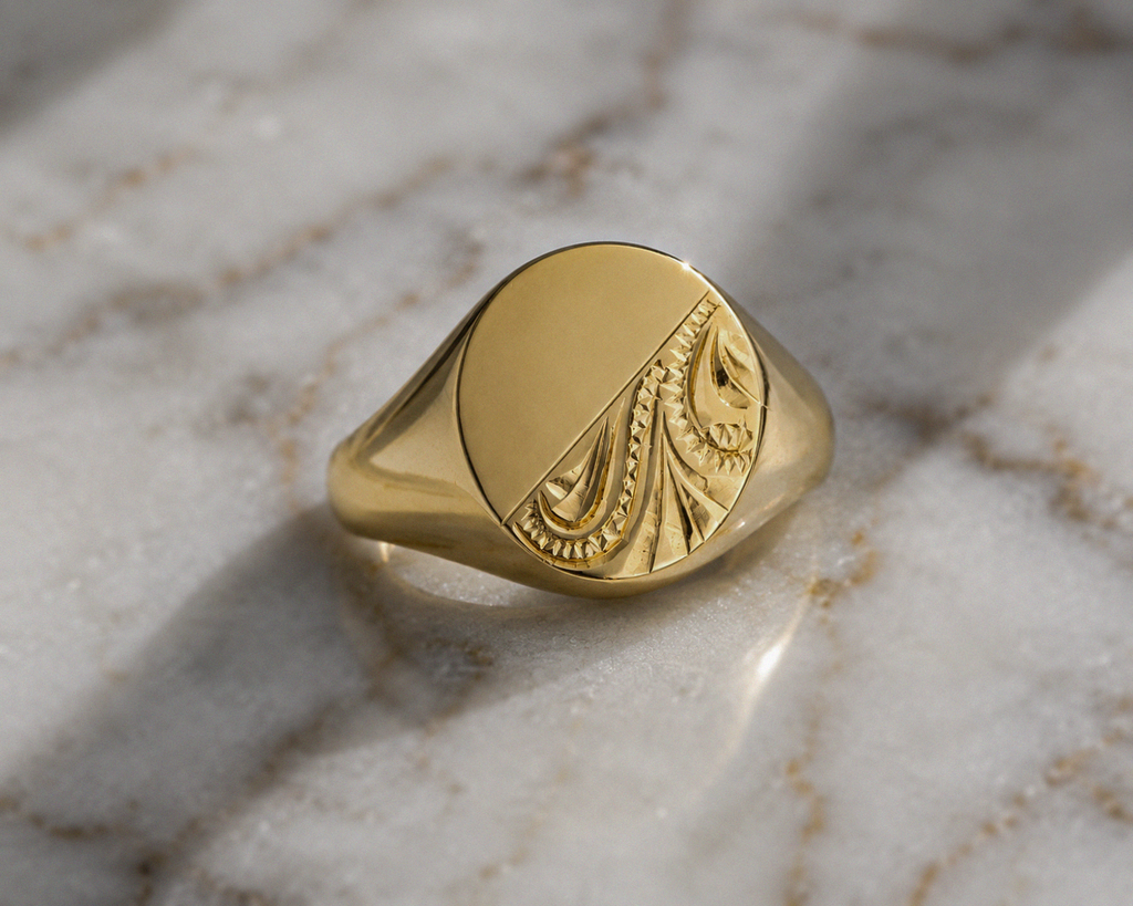 9ct Yellow Gold Engraved Oval Signet Ring