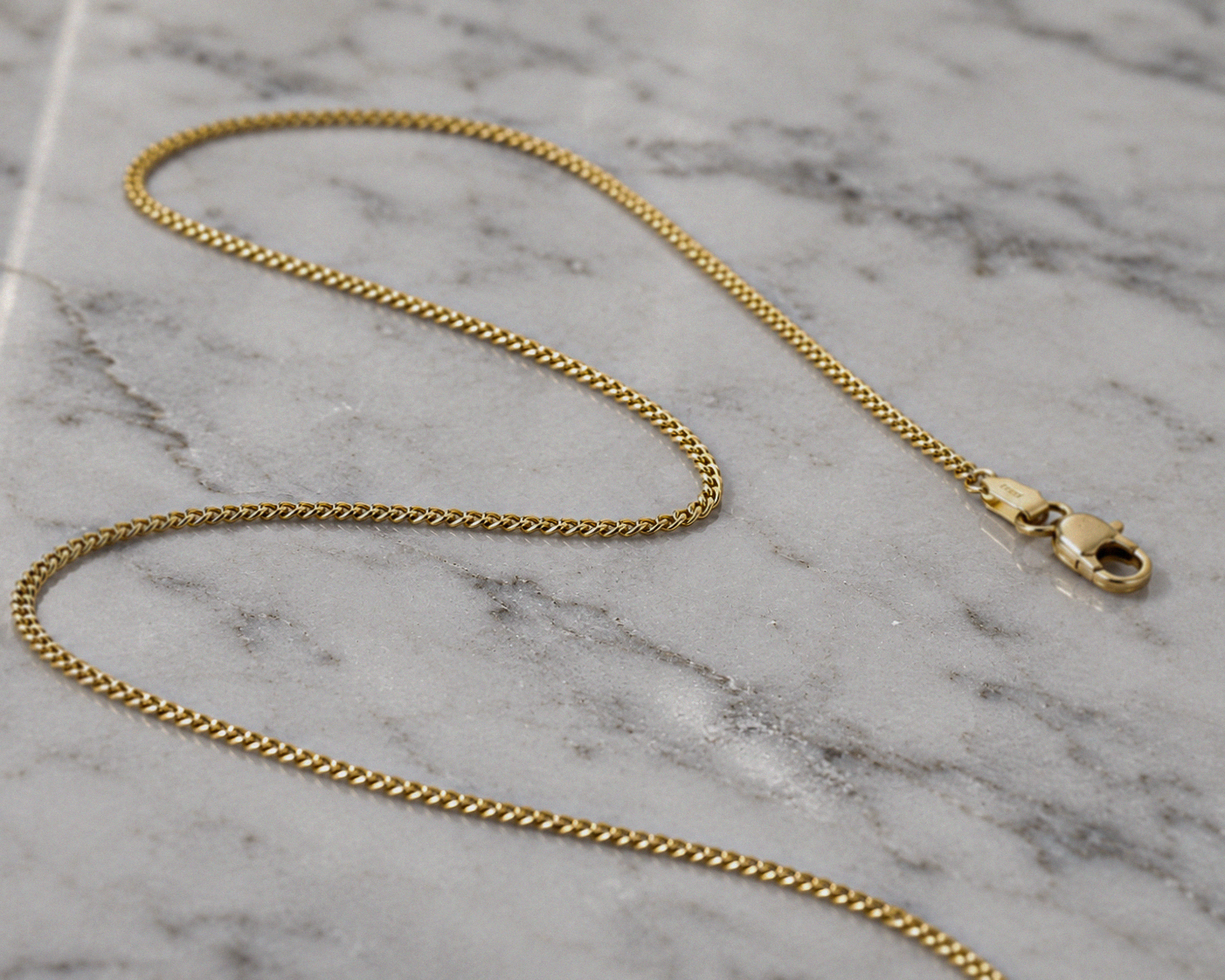 18ct Gold Pendant Curb Chain – 18” 3.1g (Italian gold)