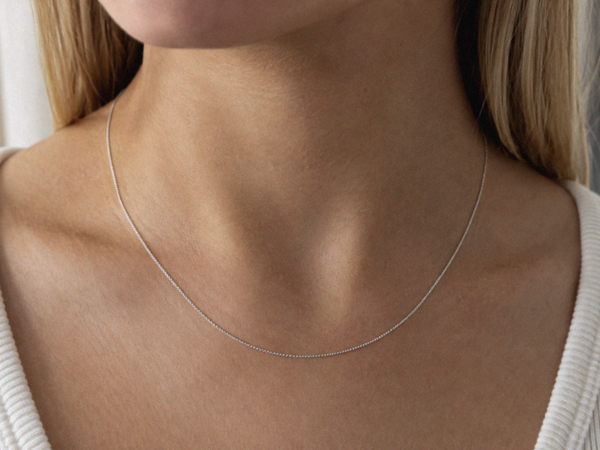 9ct White Gold 0.6mm Curb Chain - 46cm