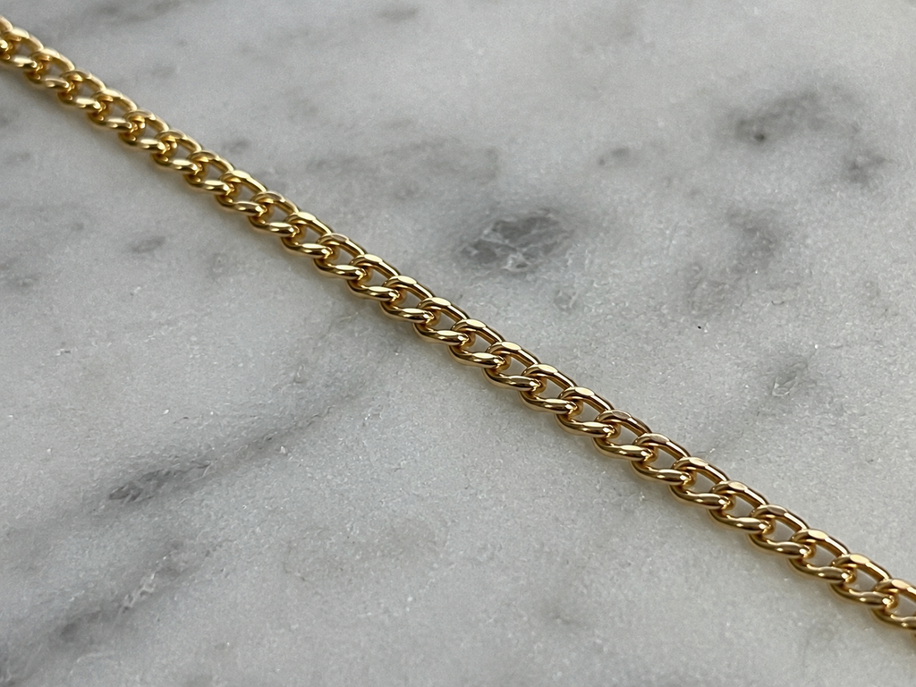 18ct Gold Pendant Curb Chain – 18” 3.1g (Italian gold)