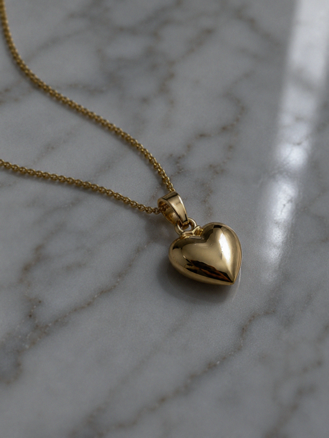 9ct Yellow Gold Small Heart Pendant Necklace – 46cm Curb Chain
