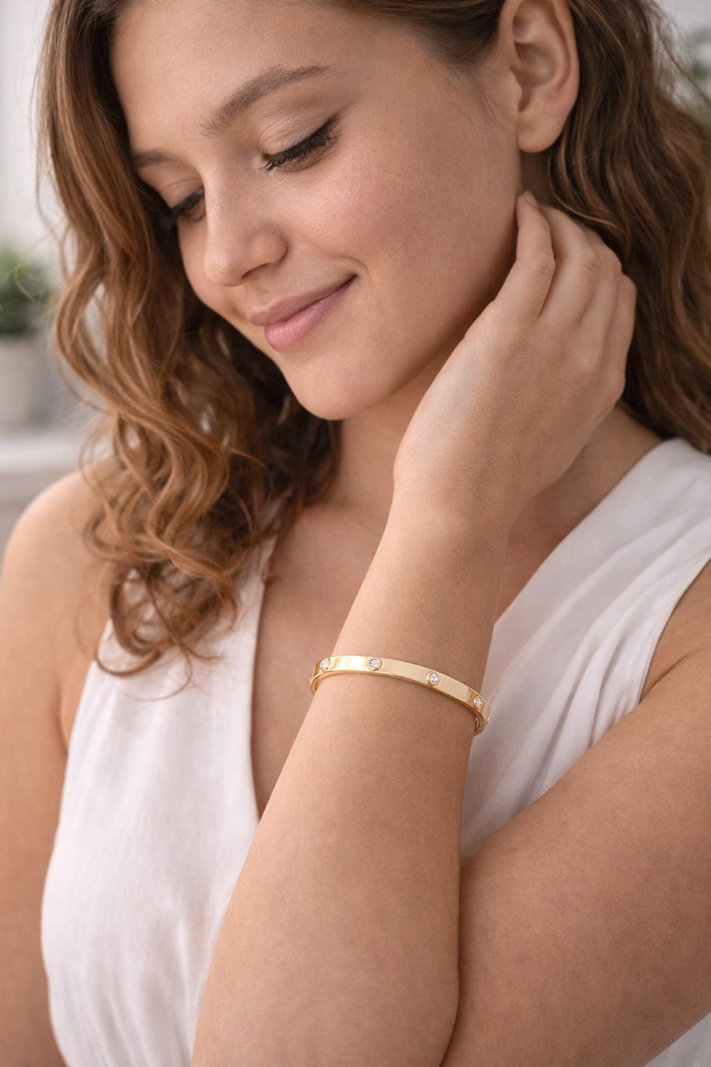 9ct Yellow Gold CZ Set Hinged Bangle