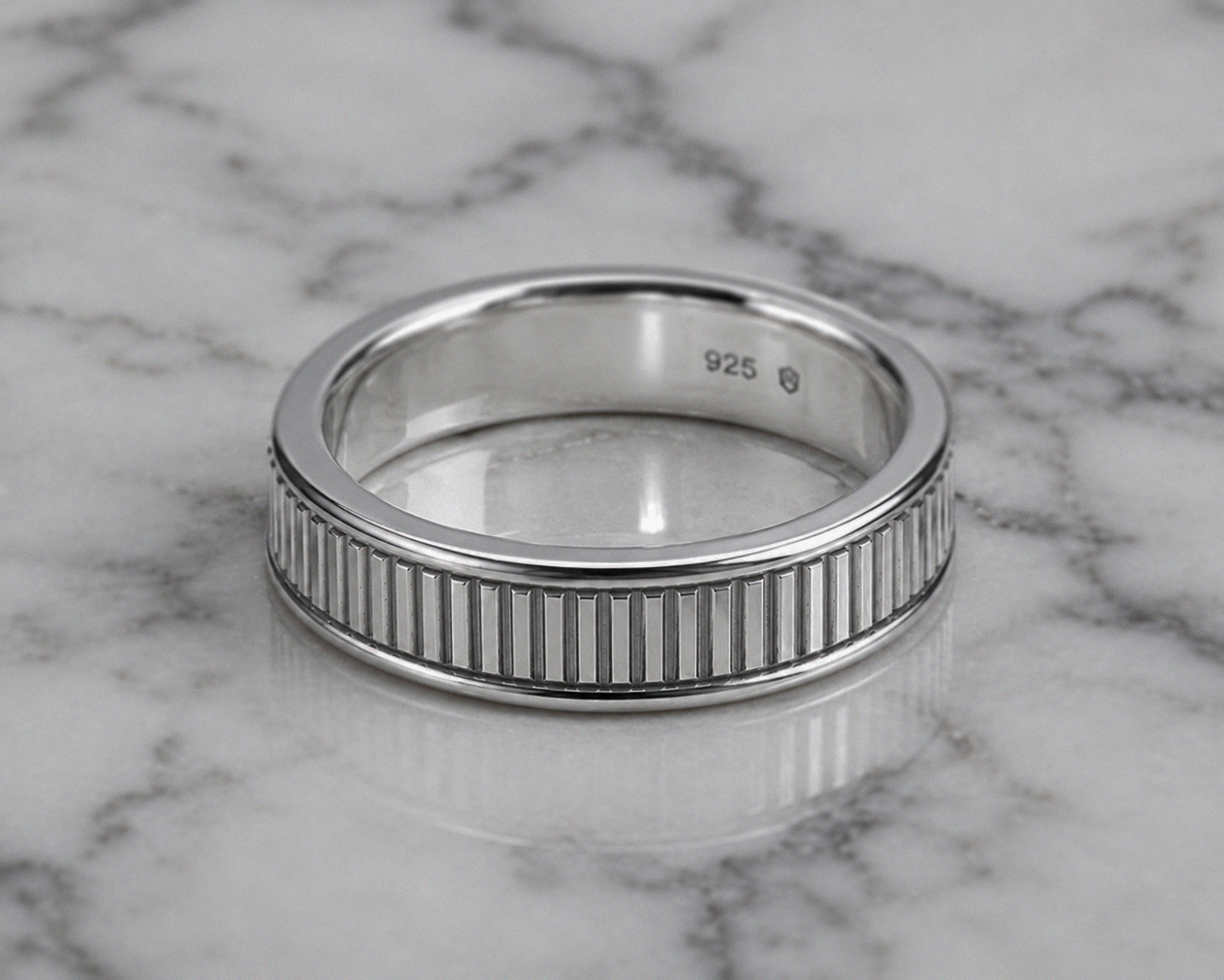 Sterling Silver Ridged Spinner Ring
