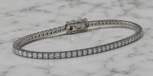 18ct White Gold Lab-Grown Diamond Tennis Bracelet