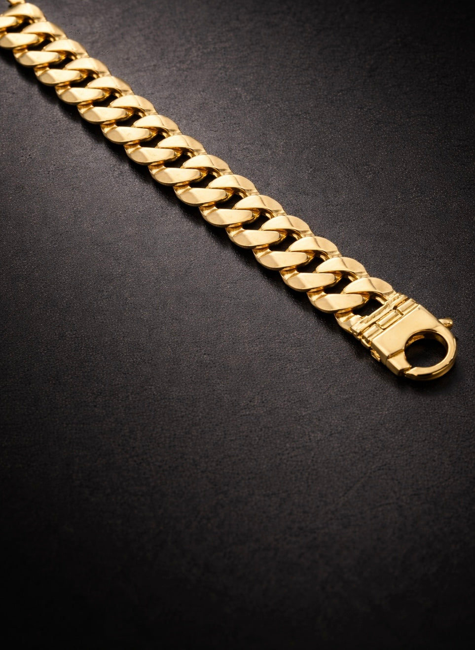 9ct Yellow Gold Heavy Flat curb (243g) 17mm Premium Statement Chain.