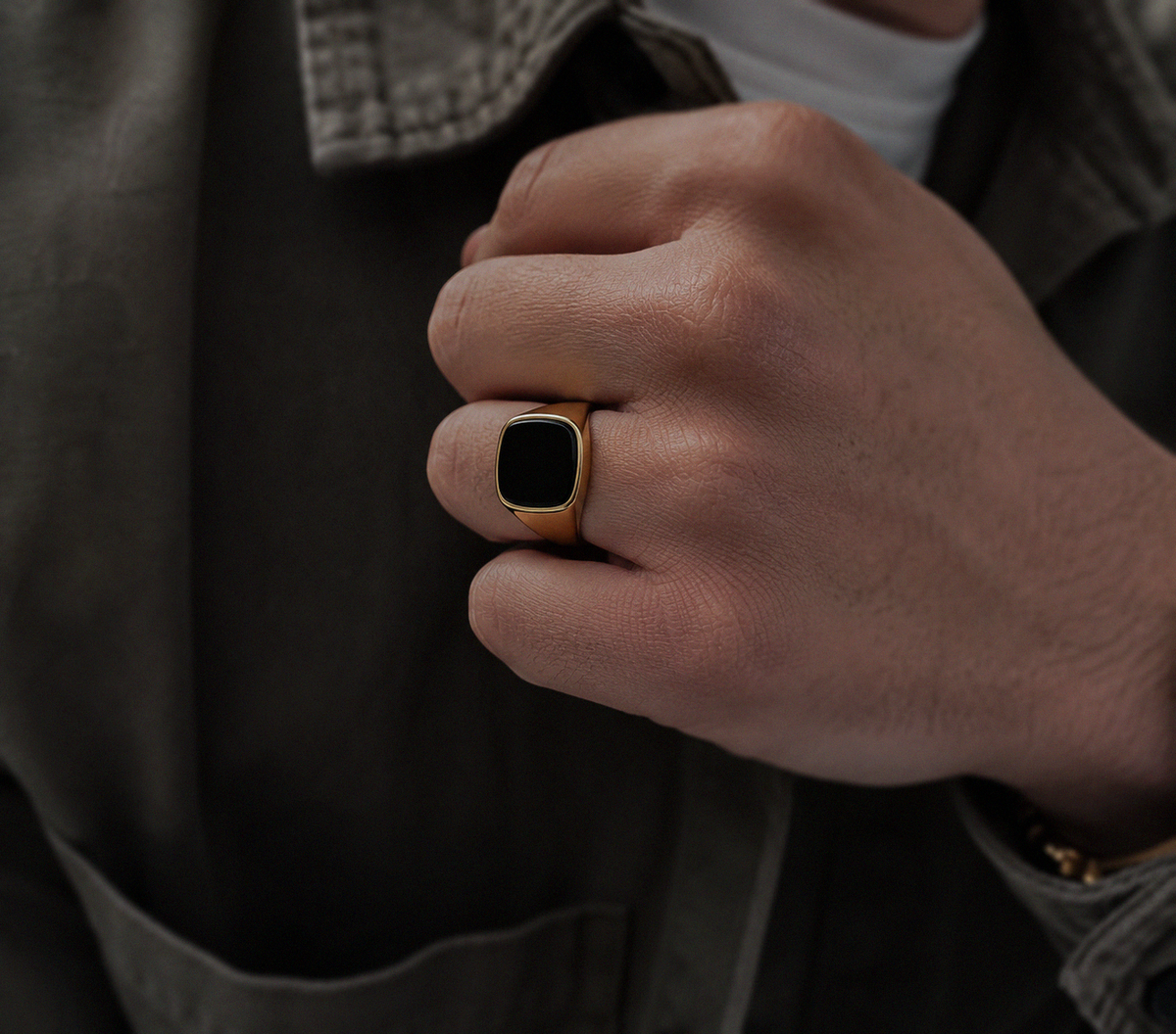 Heavy 9ct Yellow Gold Black Onyx Signet Ring – Cushion Cut | 8g Solid Gold