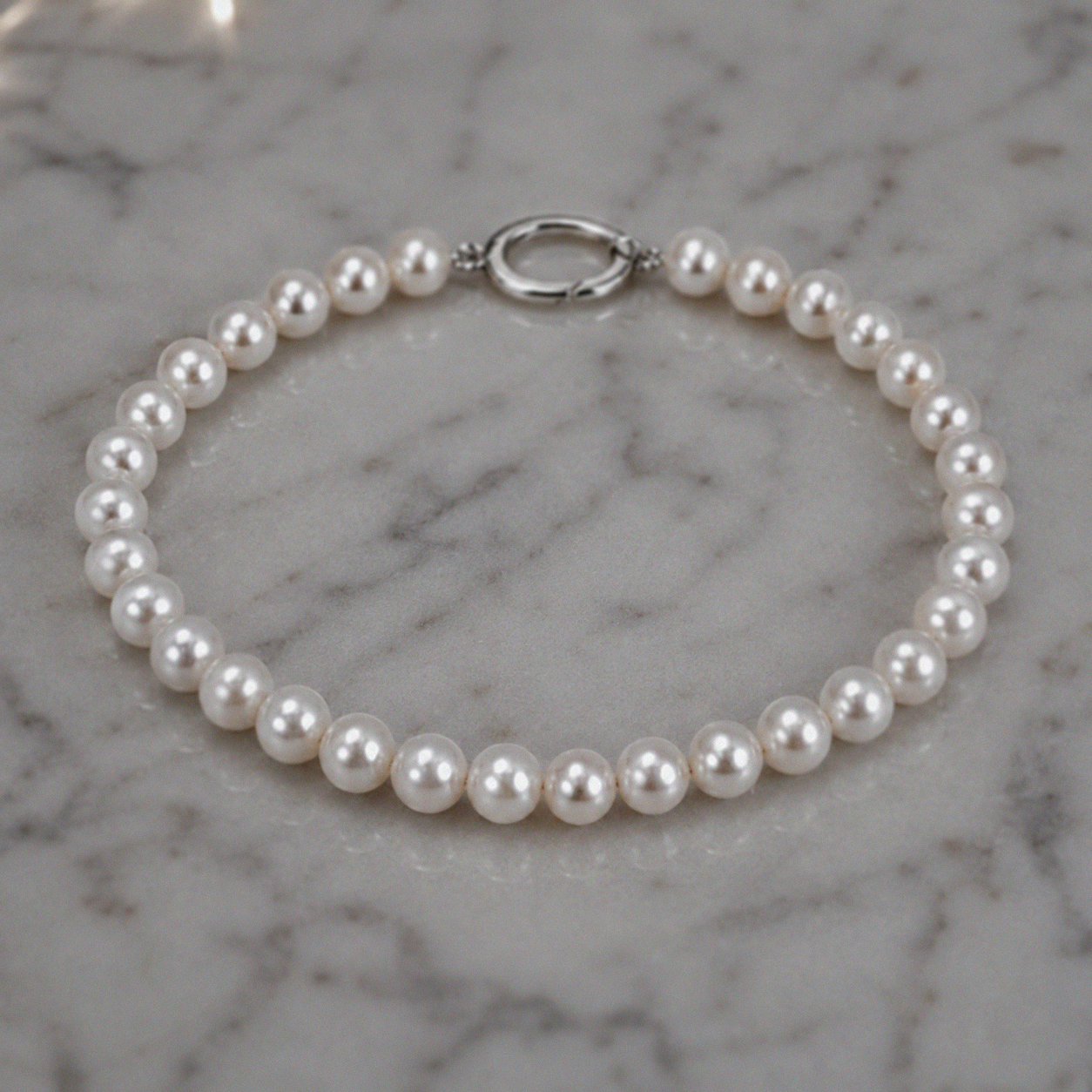 White Pearl Bracelet in Sterling Silver - Elegant Charm Link Design