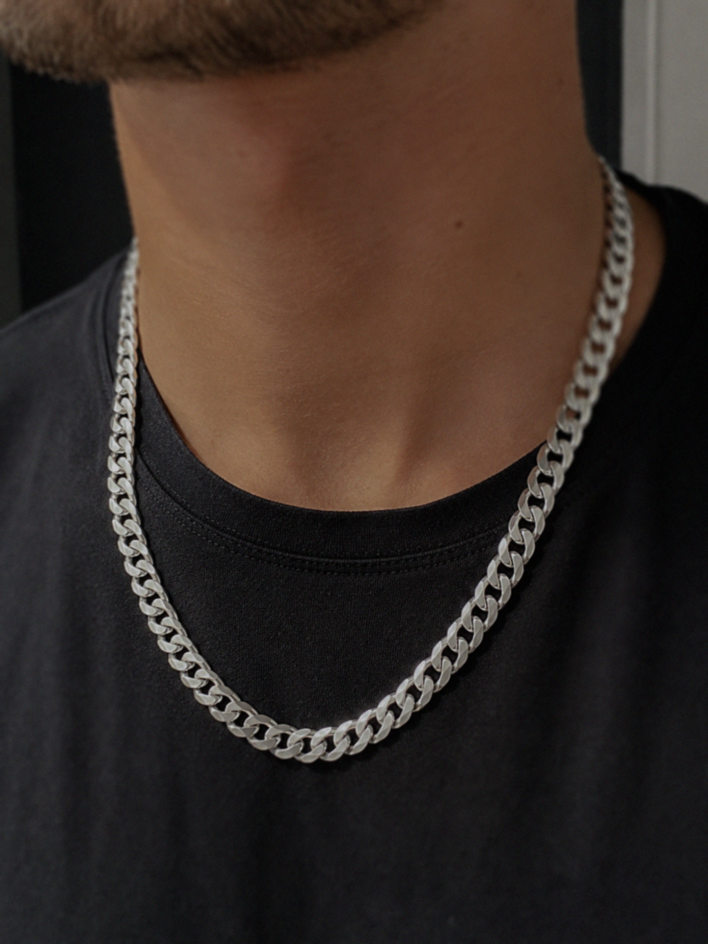 Fred Bennett - Heavyweight Diamond-cut curb chain necklace in Sterling Silver - 56cm