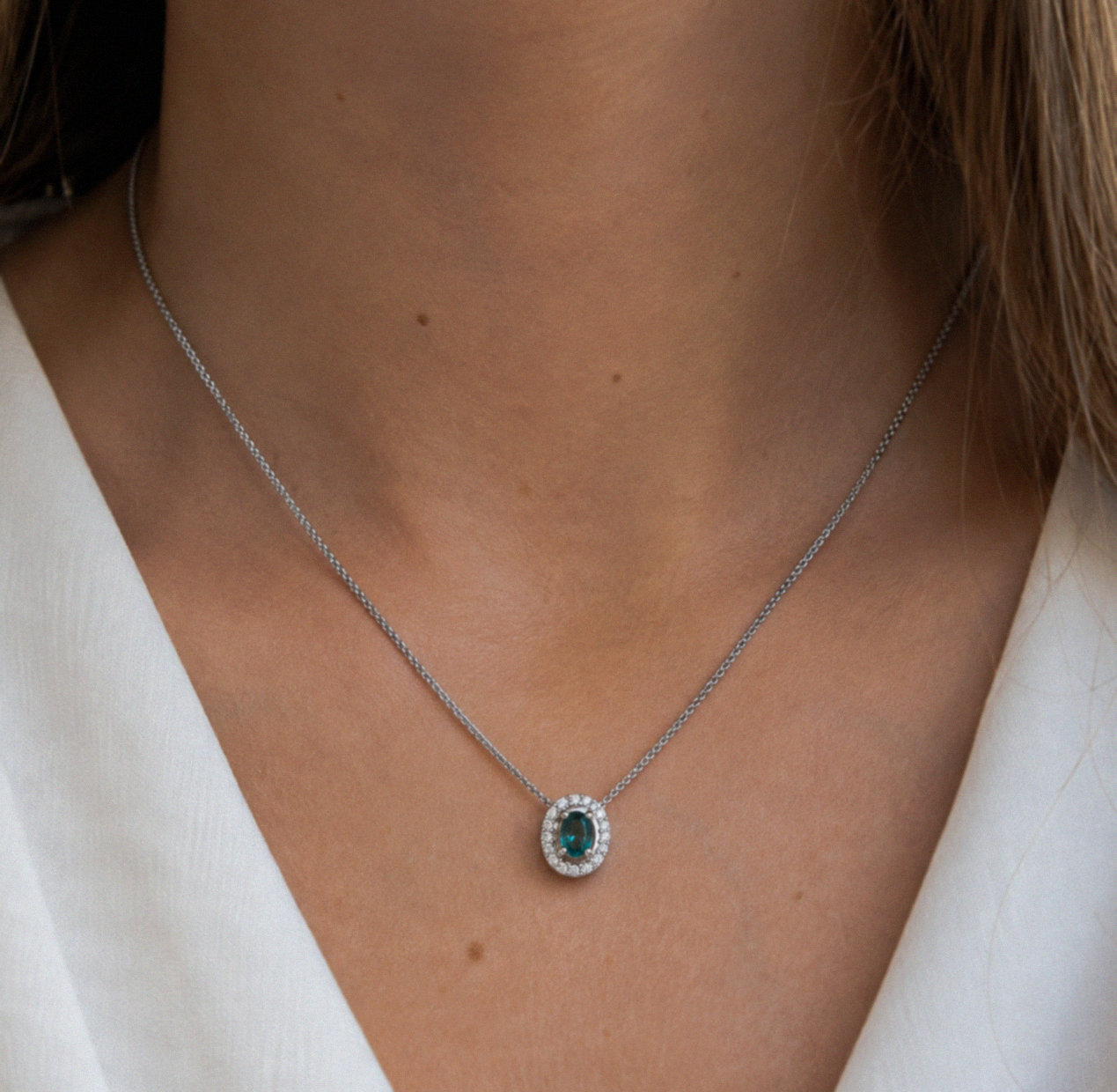 9ct White Gold Teal Sapphire & Diamond Halo Necklace