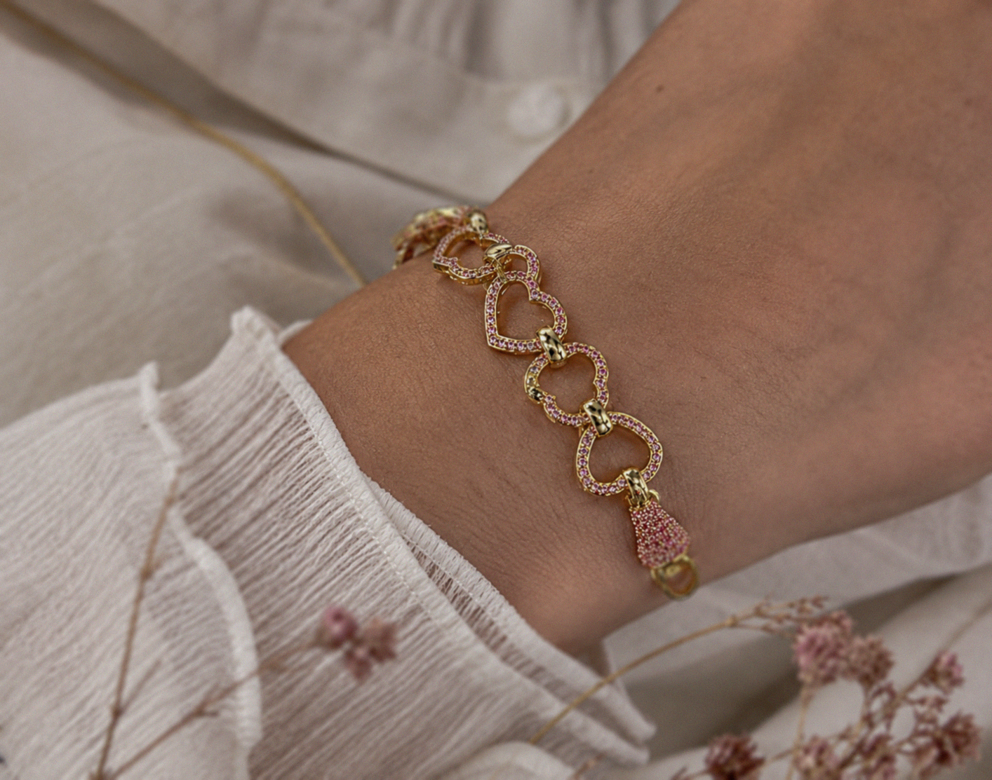 9ct Yellow Gold Pink Cubic Zirconia Heart Belcher Bracelet 7.5 Inch