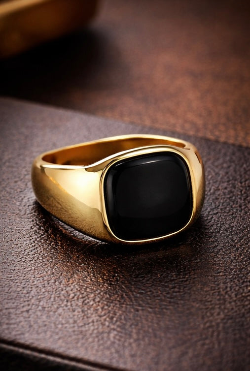 Heavy 9ct Yellow Gold Black Onyx Signet Ring – Cushion Cut | 8g Solid Gold