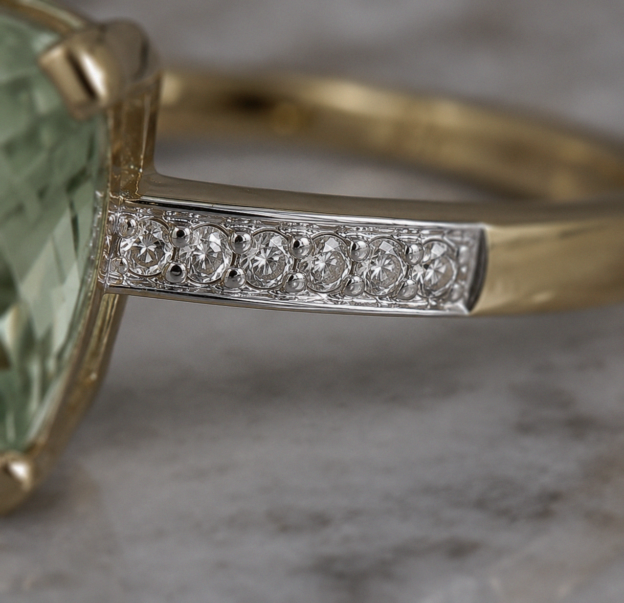 9ct Yellow Gold Green Amethyst & Diamond Shoulder Ring