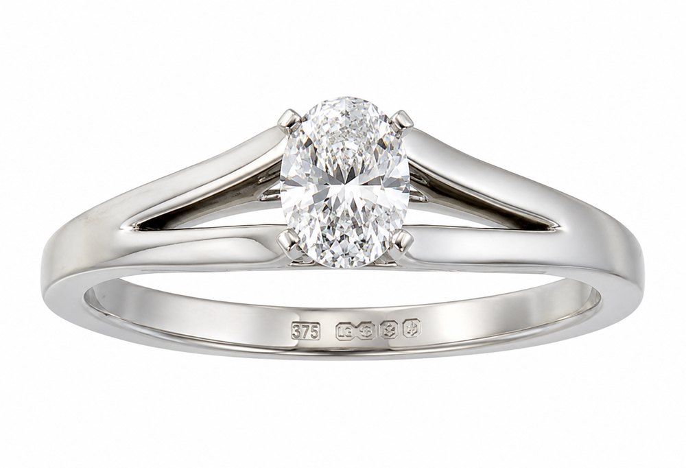 9ct White Gold Oval-Cut Split-Shoulder 0.31ct Diamond Engagement Ring