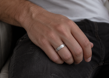 925 Sterling Silver Brushed Detail Men’s Band Ring