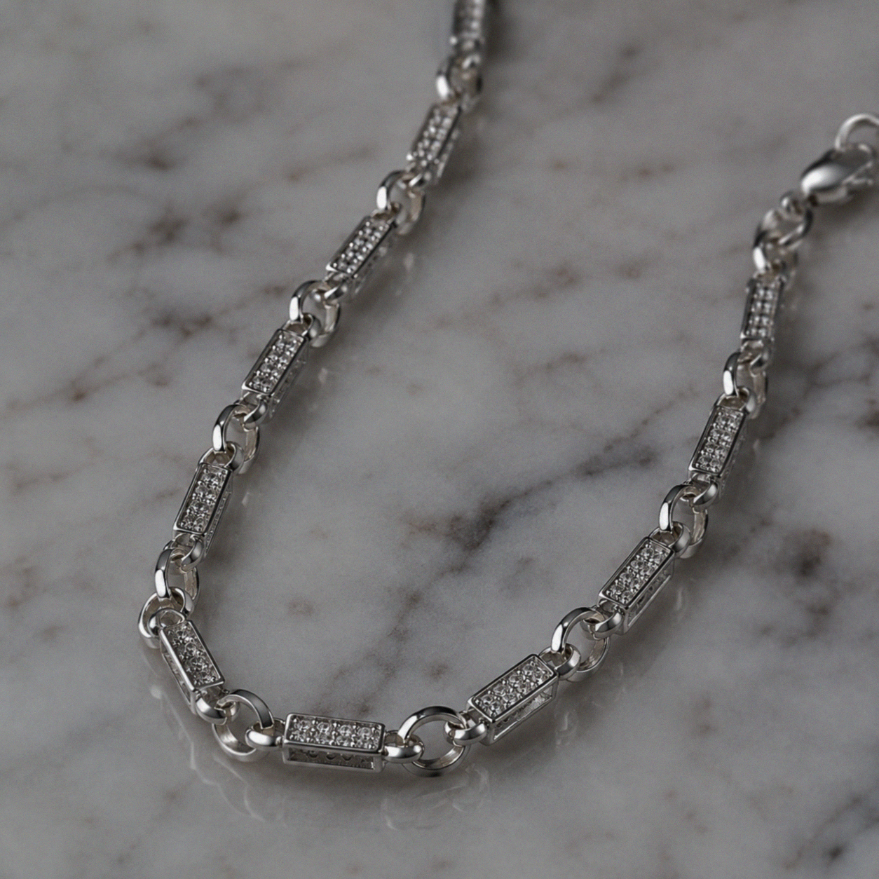 Silver Cubic Zirconia Belcher Bar Chain 28"