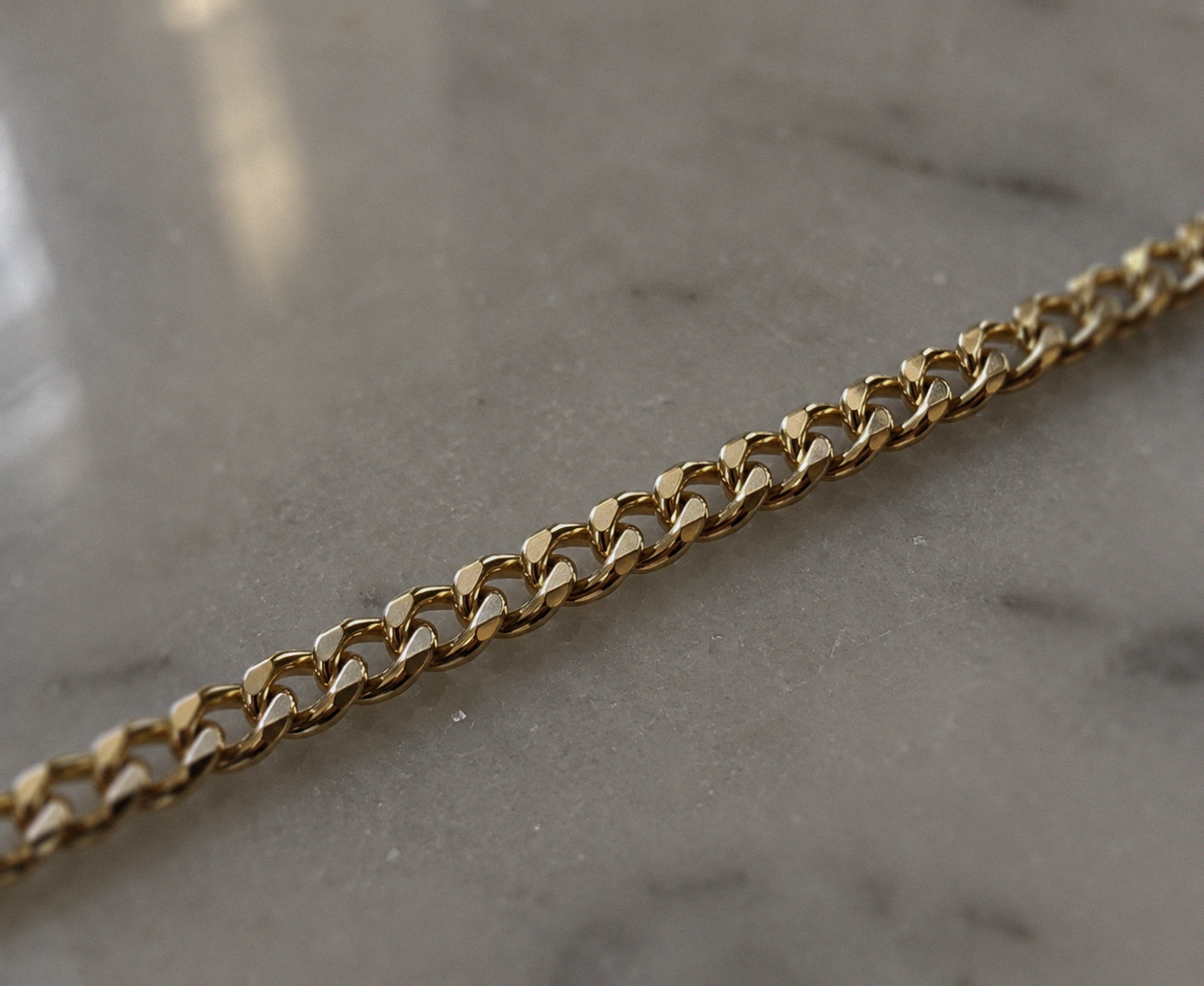 9ct Yellow Gold Classic Curb Chain Necklace