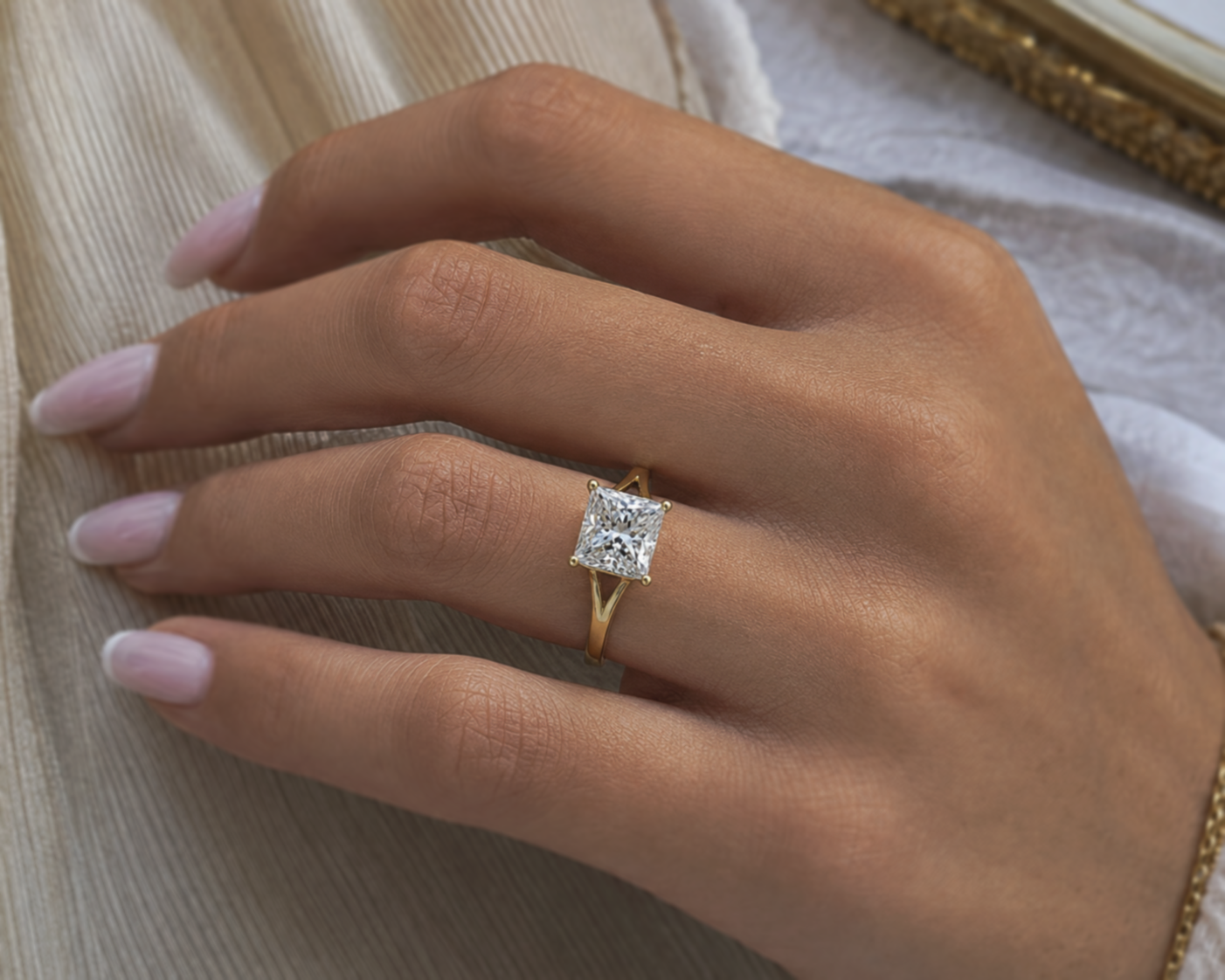 18ct Yellow Gold 3.02ct Princess Cut Diamond Solitaire Ring