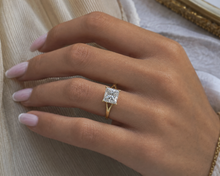 18ct Yellow Gold 3.02ct Princess Cut Diamond Solitaire Ring