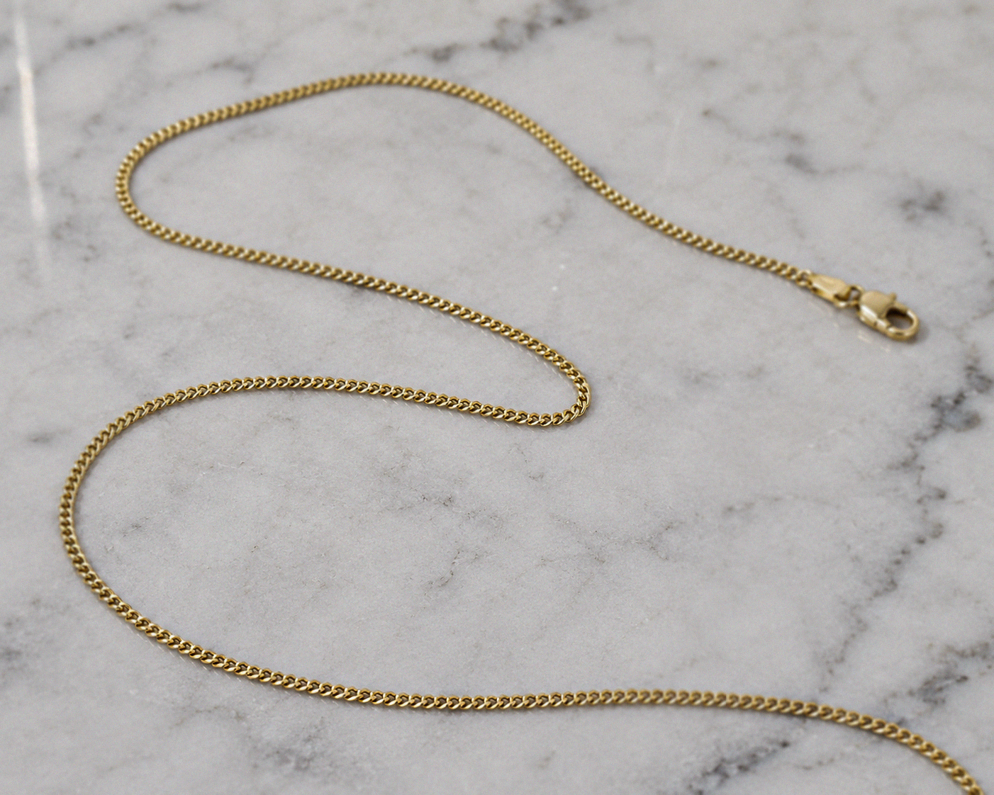 18ct Gold Pendant Curb Chain – 18” 3.1g (Italian gold)