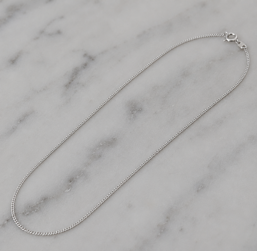 9ct White Gold Diamond-Cut Curb Chain