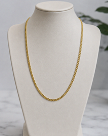 9ct Yellow Gold 2.5mm Diamond-Cut Curb Chain