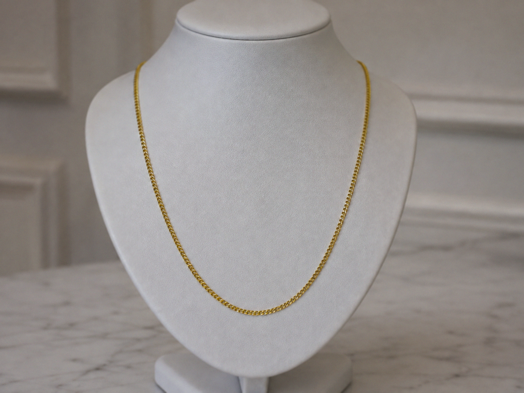 9ct Yellow Gold 1.5mm Super Flat Curb Chain