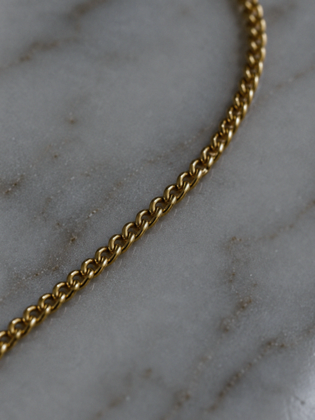 9ct Yellow Gold Small Heart Pendant Necklace – 46cm Curb Chain