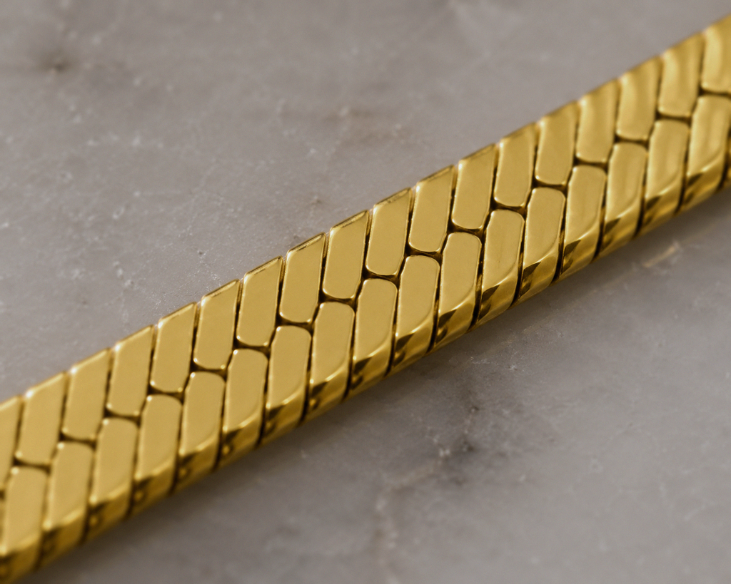 Flat Herringbone Chain Necklace – 18ct Gold Plated Sterling Silver (40–46cm).
