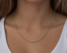 9ct Yellow Gold 2.5mm Diamond-Cut Curb Chain