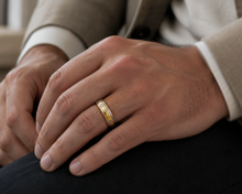 5mm Two-Colour Gold Wedding Band – 9ct / 18ct