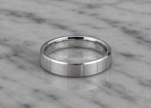 925 Sterling Silver Brushed Detail Men’s Band Ring