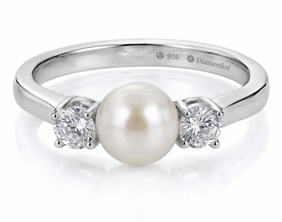Diamonfire Sterling Silver Shell Pearl & Zirconia Trilogy Ring