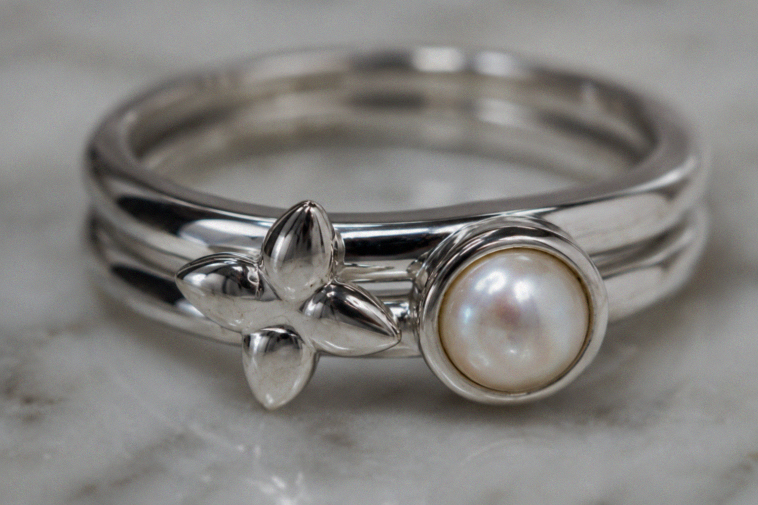 Laura Ashley Hartley Check Silver Mabe Pearl Stacking Rings