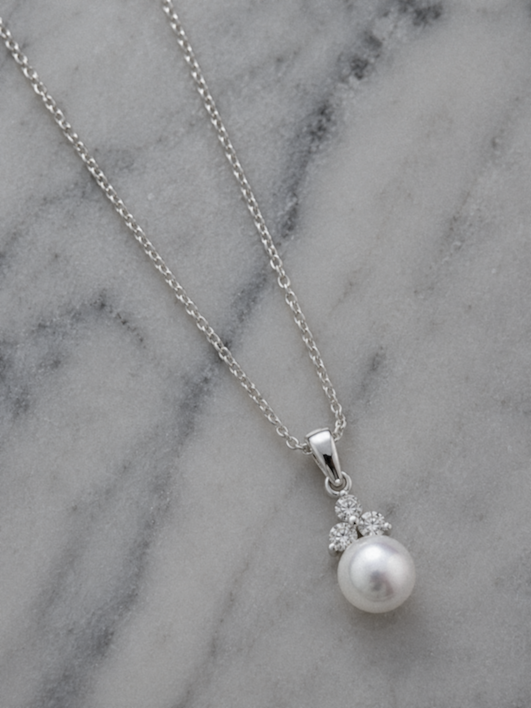 Sterling Silver Shell Pearl & Cubic Zirconia Drop Pendant with Trace Chain