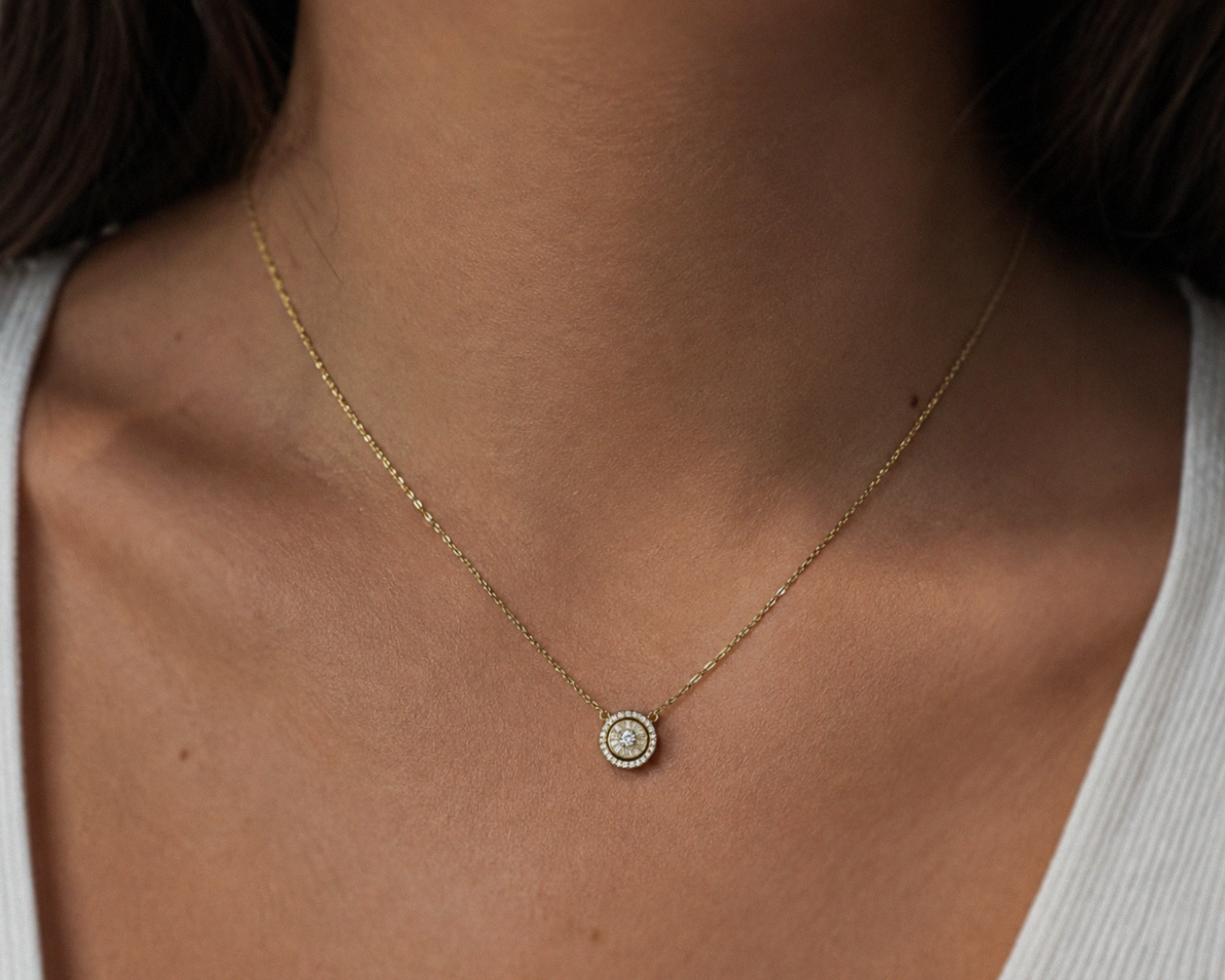 9ct Yellow Gold Cubic Zirconia Halo Pendant Necklace 16 Inch