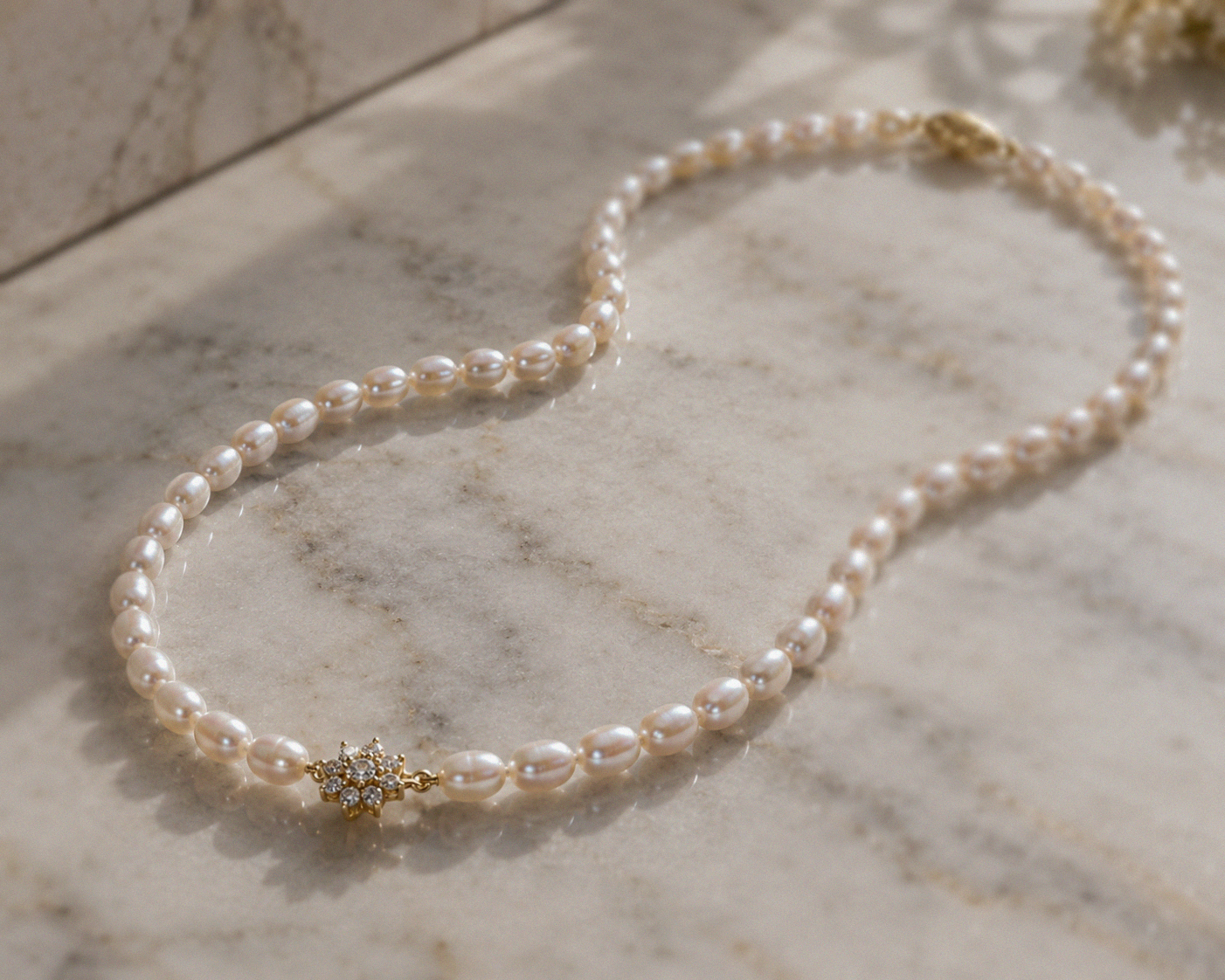 9ct Yellow Gold Freshwater Pearl & Diamond Flower Necklace