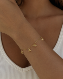 9ct Gold Heart & Flower Charm Bracelet - Delicate Charm Bracelet in Yellow Gold.
