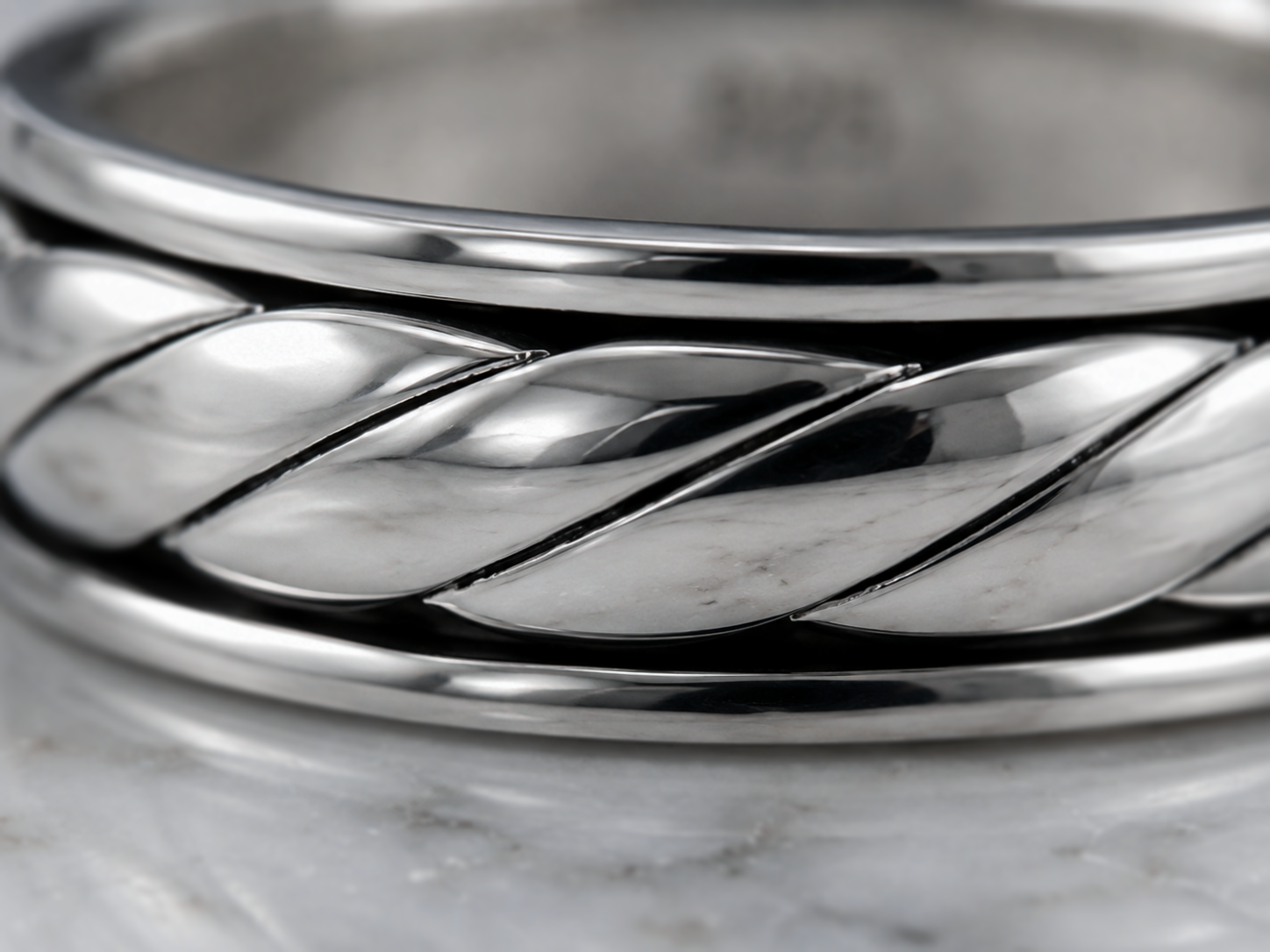 925 Sterling Silver Twist Design Fidget Ring