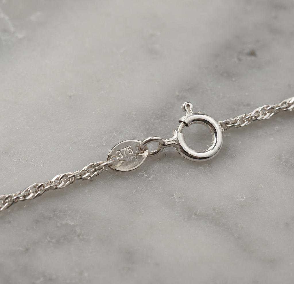 9ct White Gold Diamond-Cut Curb Chain 16"-20"