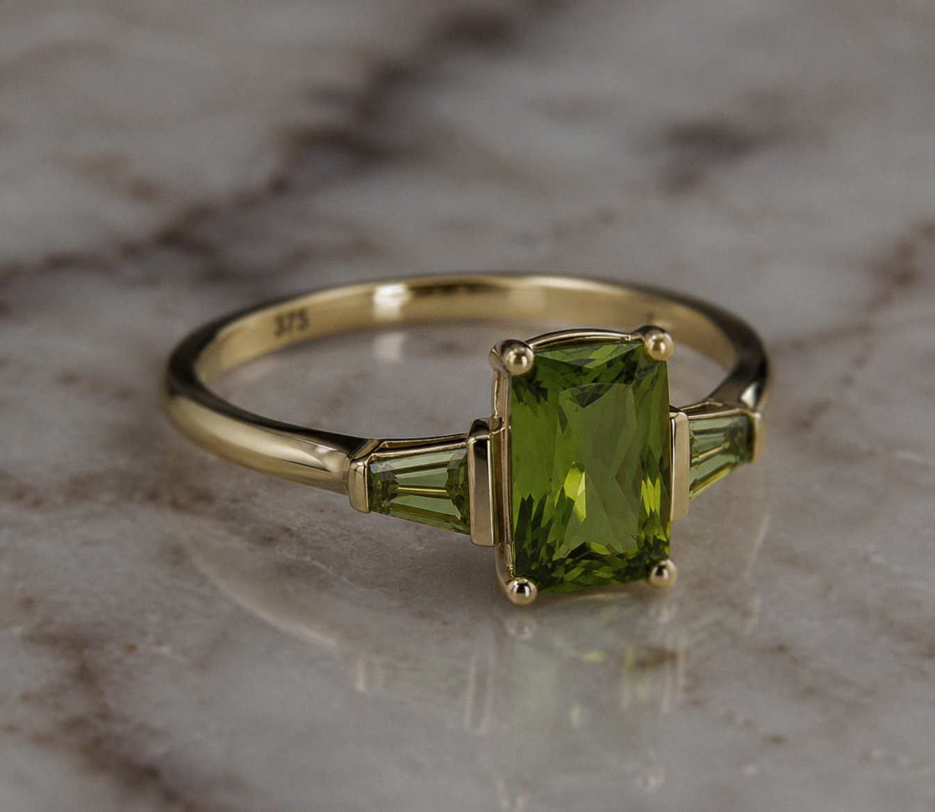 9ct Yellow Gold Trilogy Peridot Ring