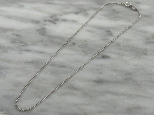 9ct White Gold 0.6mm Curb Chain - 46cm